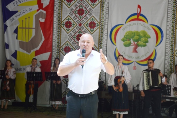 Raionul Fălești, reprezentat cu onoare la Festivalul Național „La umbra stejarului”