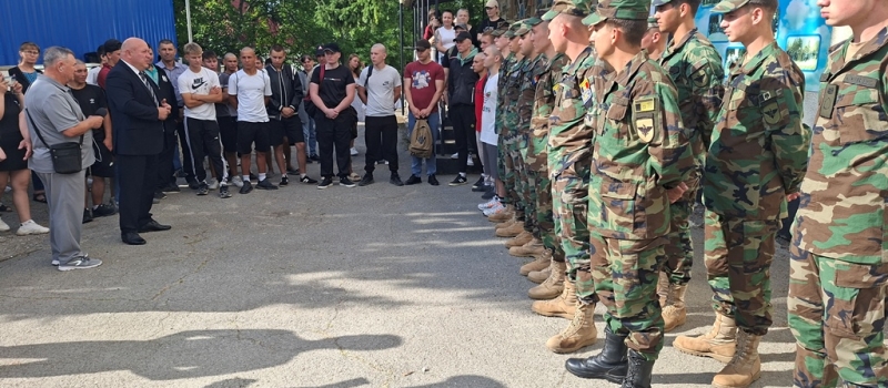 Încorporarea tinerilor în serviciul militar în termen 
