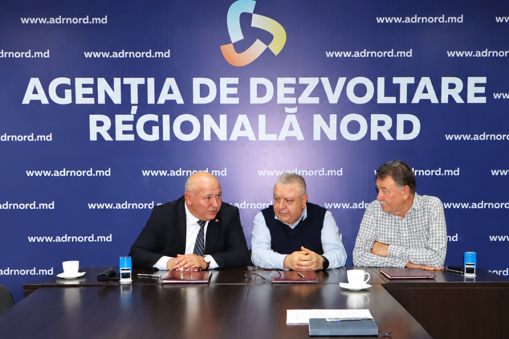 Semnarea contractului de antrepriză pentru executarea lucrărilor de punerea în funcțiune  a apeductului Prut–Fălești.